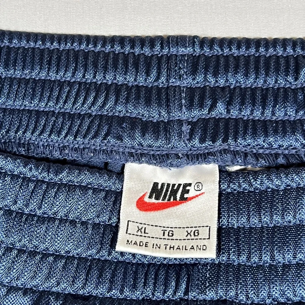 Nike Vintage Mens XL Navy Blue Tearaway Snap Track Pants Basketball 90s Shiny